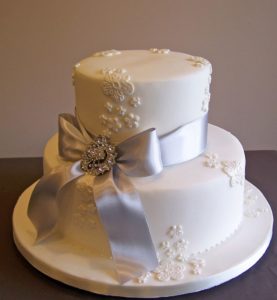 wedding anniversary cake in noida