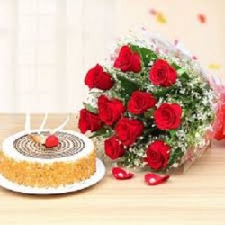 Cake With Bouquet